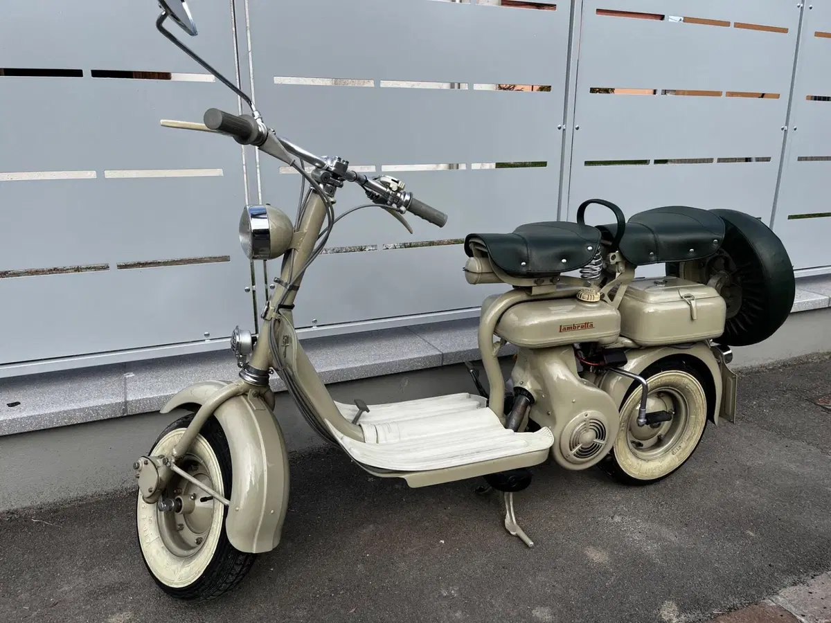 Lambretta Innocenti 150d  (4)
