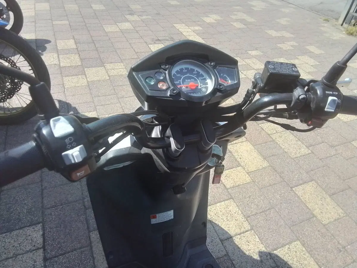 Yamaha Bw's 125 (2009 - 12) (10)