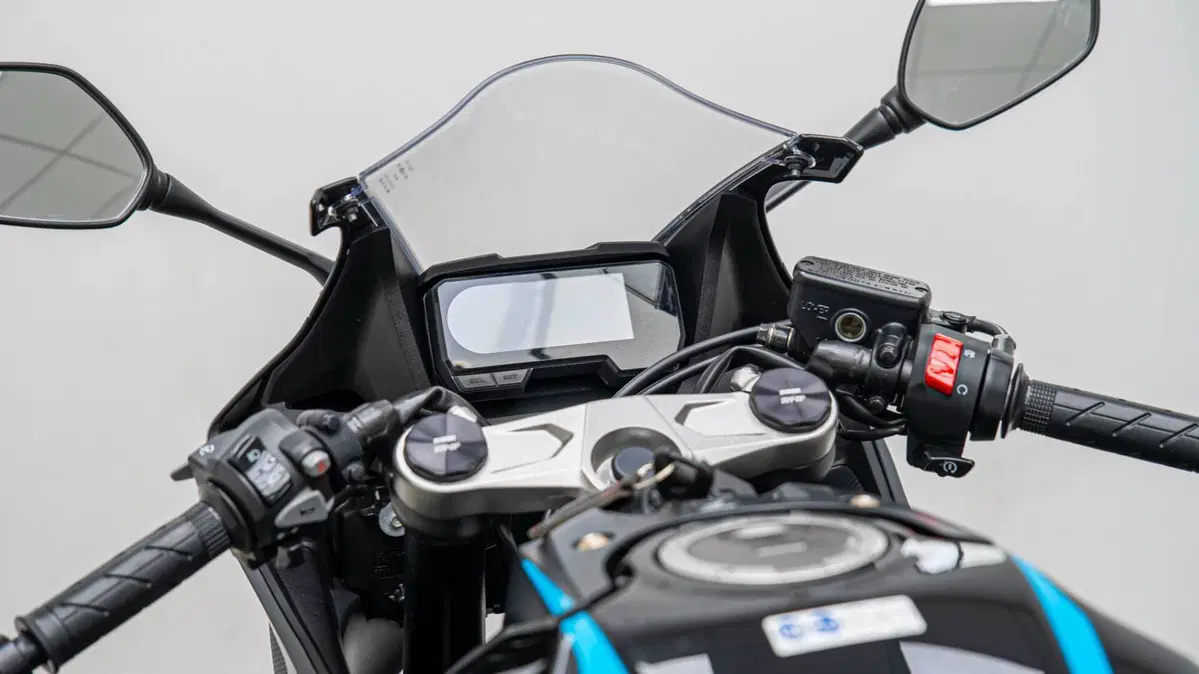 Honda CBR 650 R (2021 - 23) (16)
