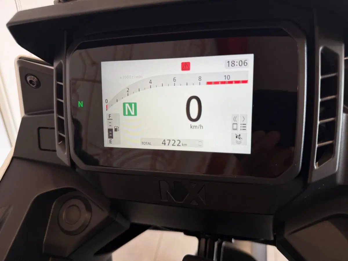 Honda NX500 (2024 - 25) (6)