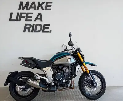 CFMOTO 700CL-X Adventure (2023 - 26) usata