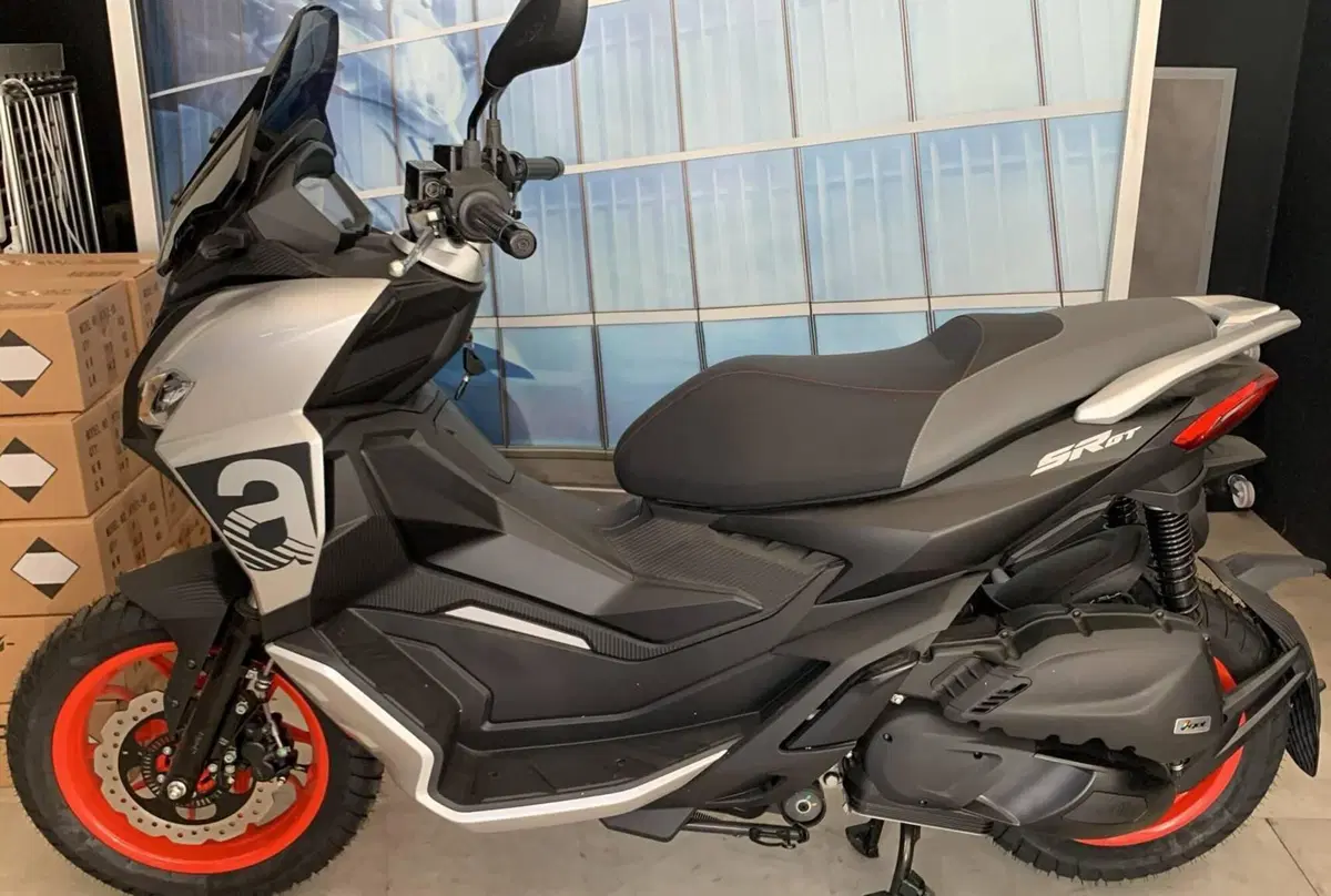 Aprilia SR GT 200 Sport (2022 - 24) (3)