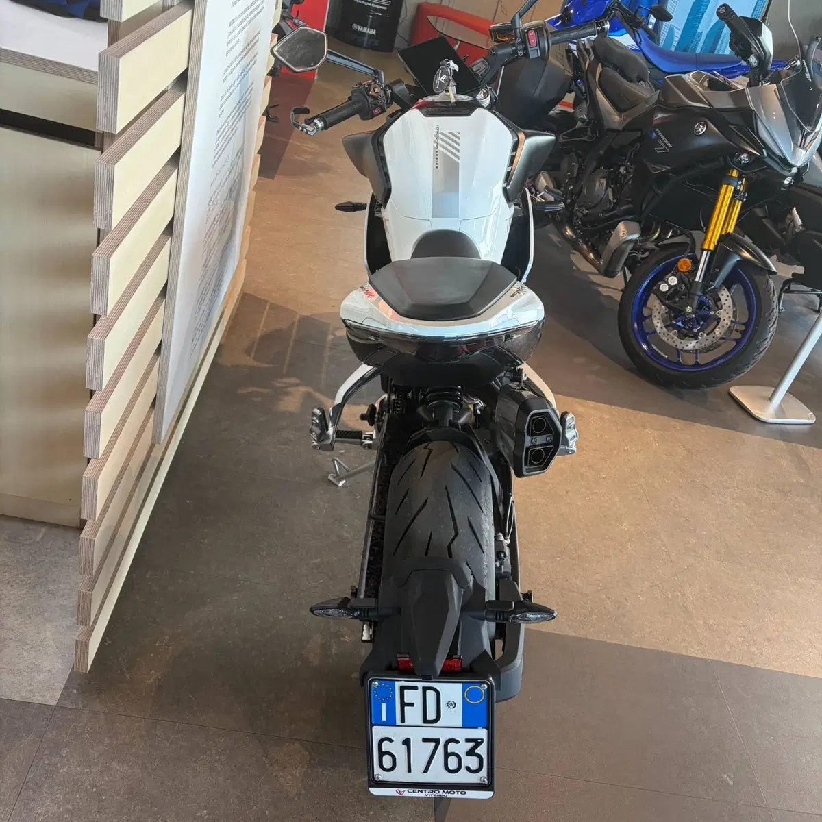 CFMOTO 800NK Advanced (2023 - 26) (2)