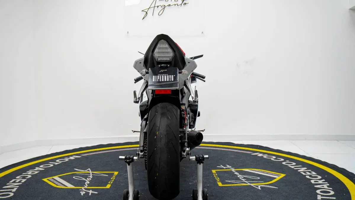 Yamaha YZF R6 (2008 - 09) (5)