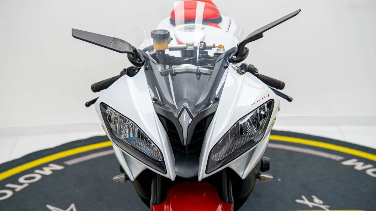 Yamaha YZF R6 (2008 - 09) (10)