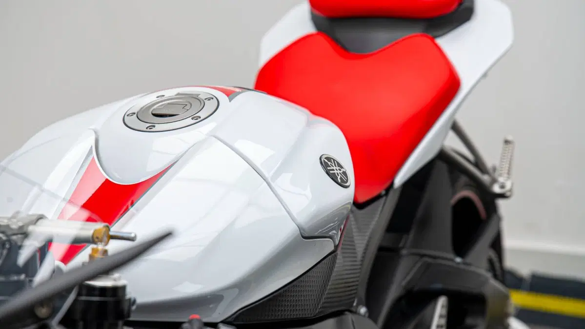 Yamaha YZF R6 (2008 - 09) (11)