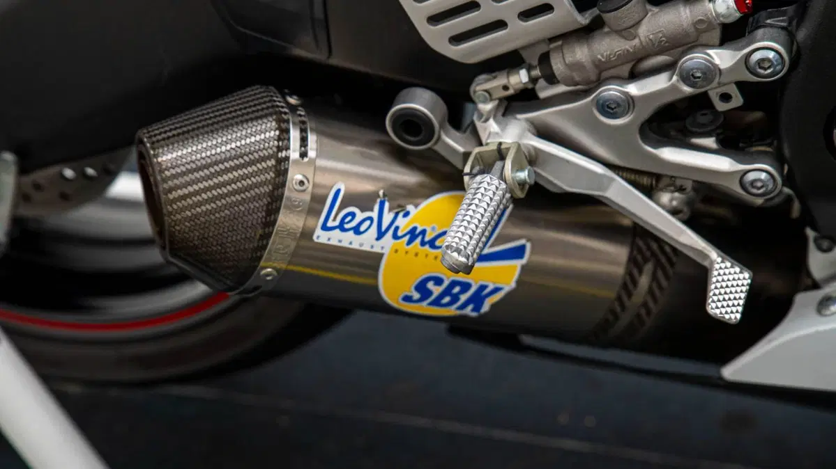 Yamaha YZF R6 (2008 - 09) (15)