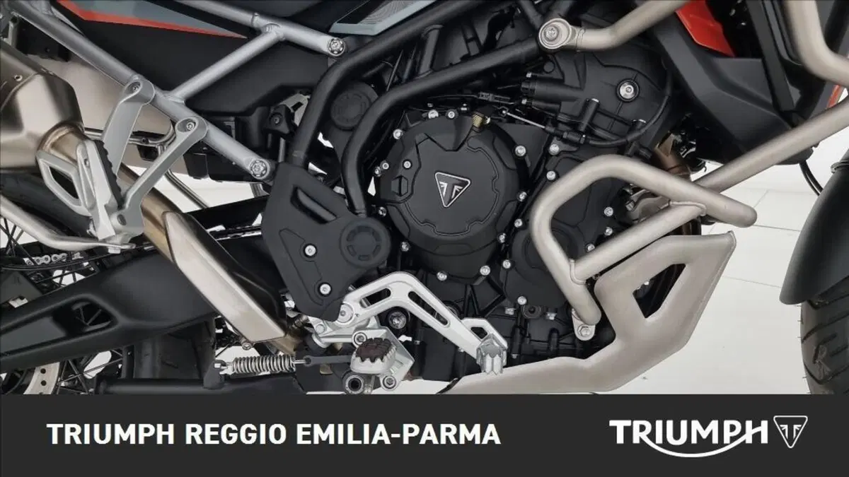 Triumph Tiger 900 Desert Special Edition (2026) (14)
