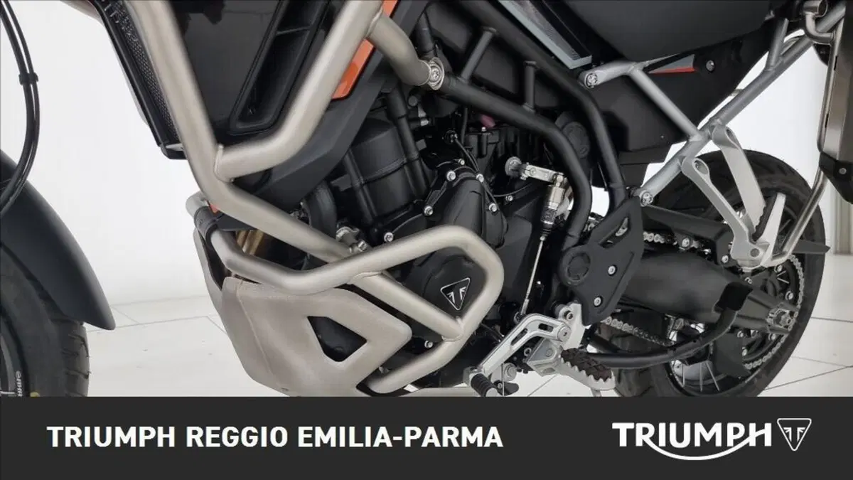 Triumph Tiger 900 Desert Special Edition (2026) (17)