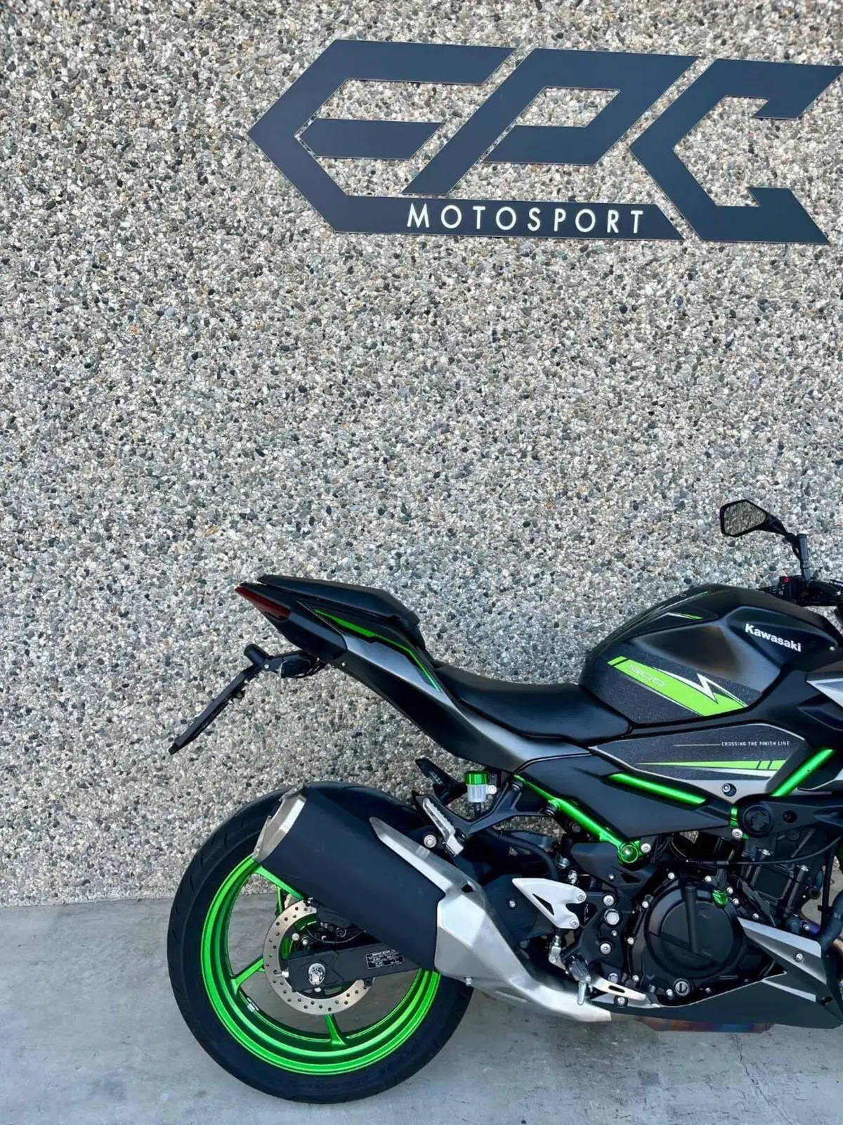 Kawasaki Z 500 (2024 - 26) (11)