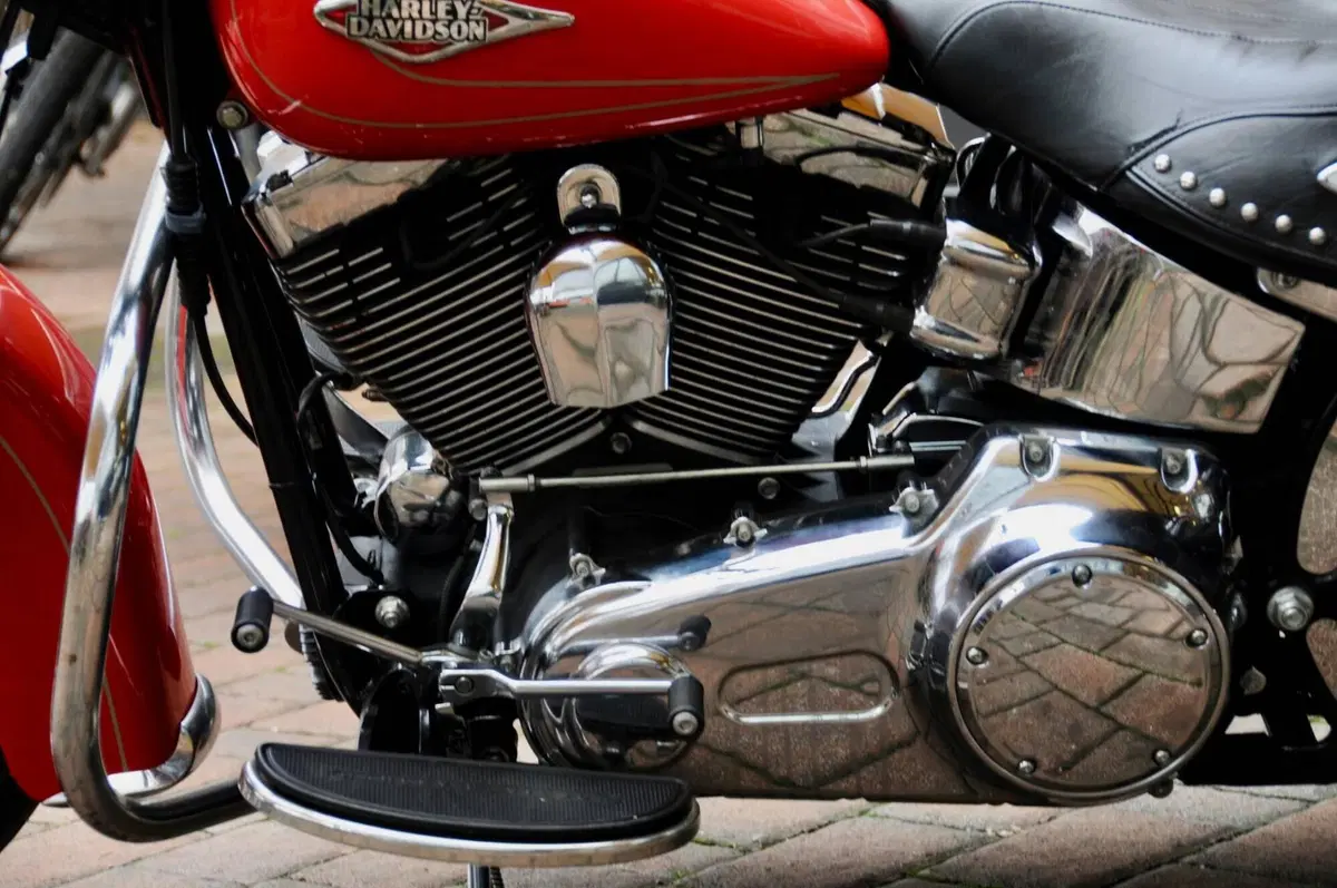 Harley-Davidson 1584 Heritage Classic (2008 - 10) - FLSTC (7)