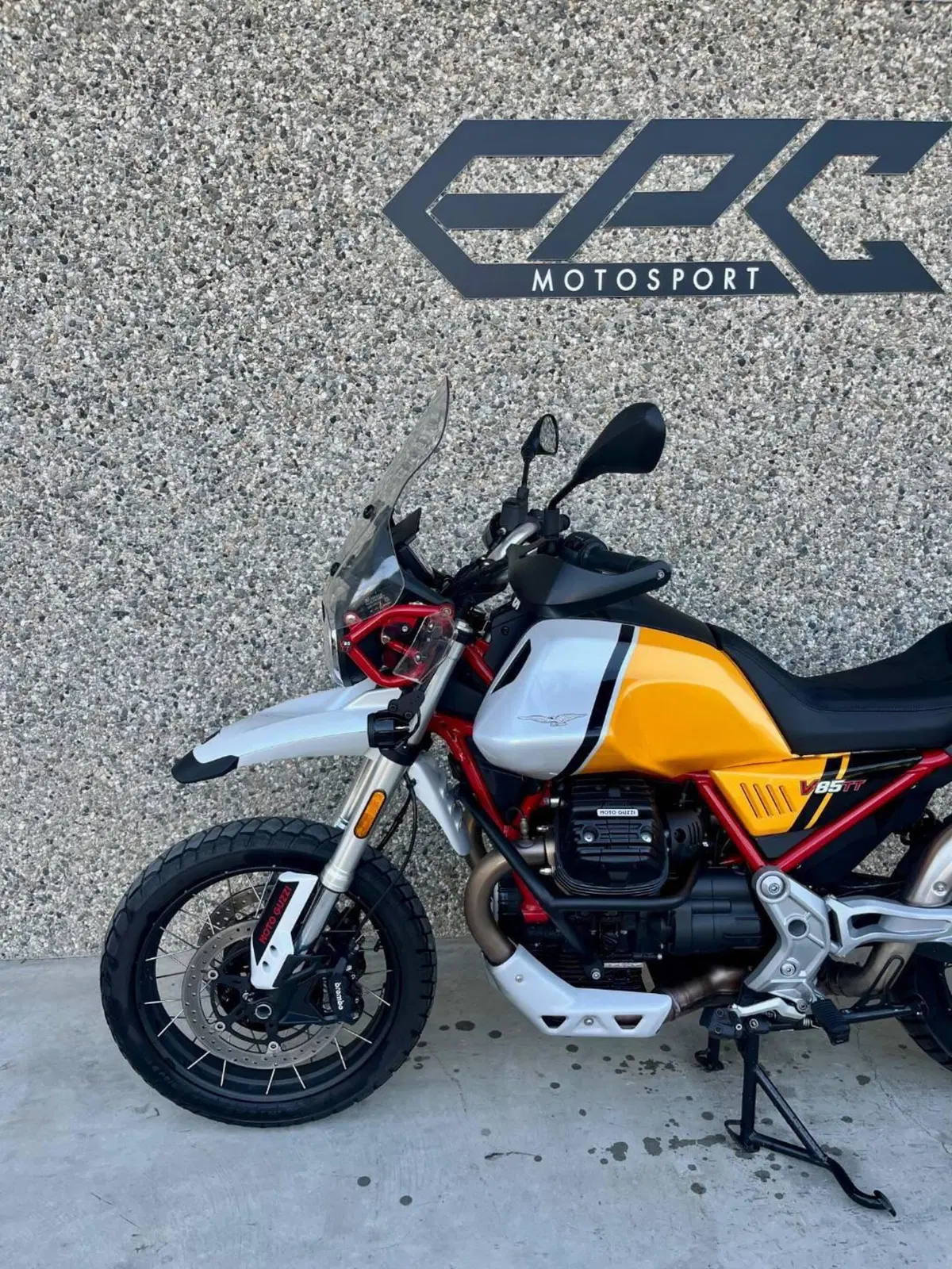 Moto Guzzi V85 TT (2021 - 23) (4)