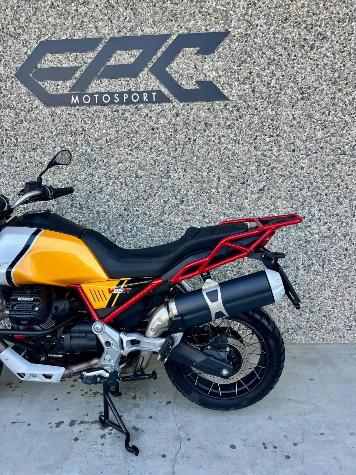 Moto Guzzi V85 TT (2021 - 23) (5)