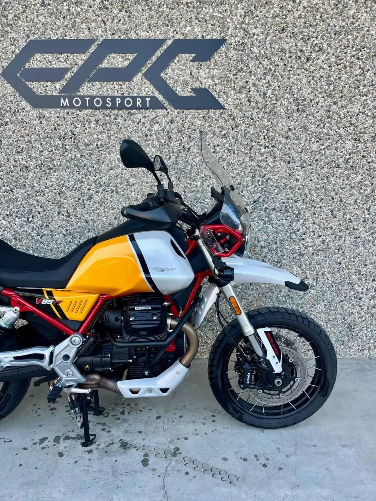 Moto Guzzi V85 TT (2021 - 23) (11)