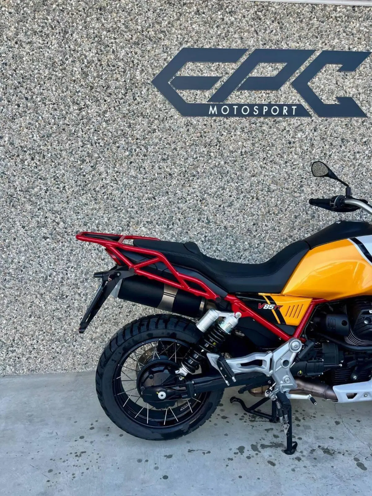 Moto Guzzi V85 TT (2021 - 23) (12)
