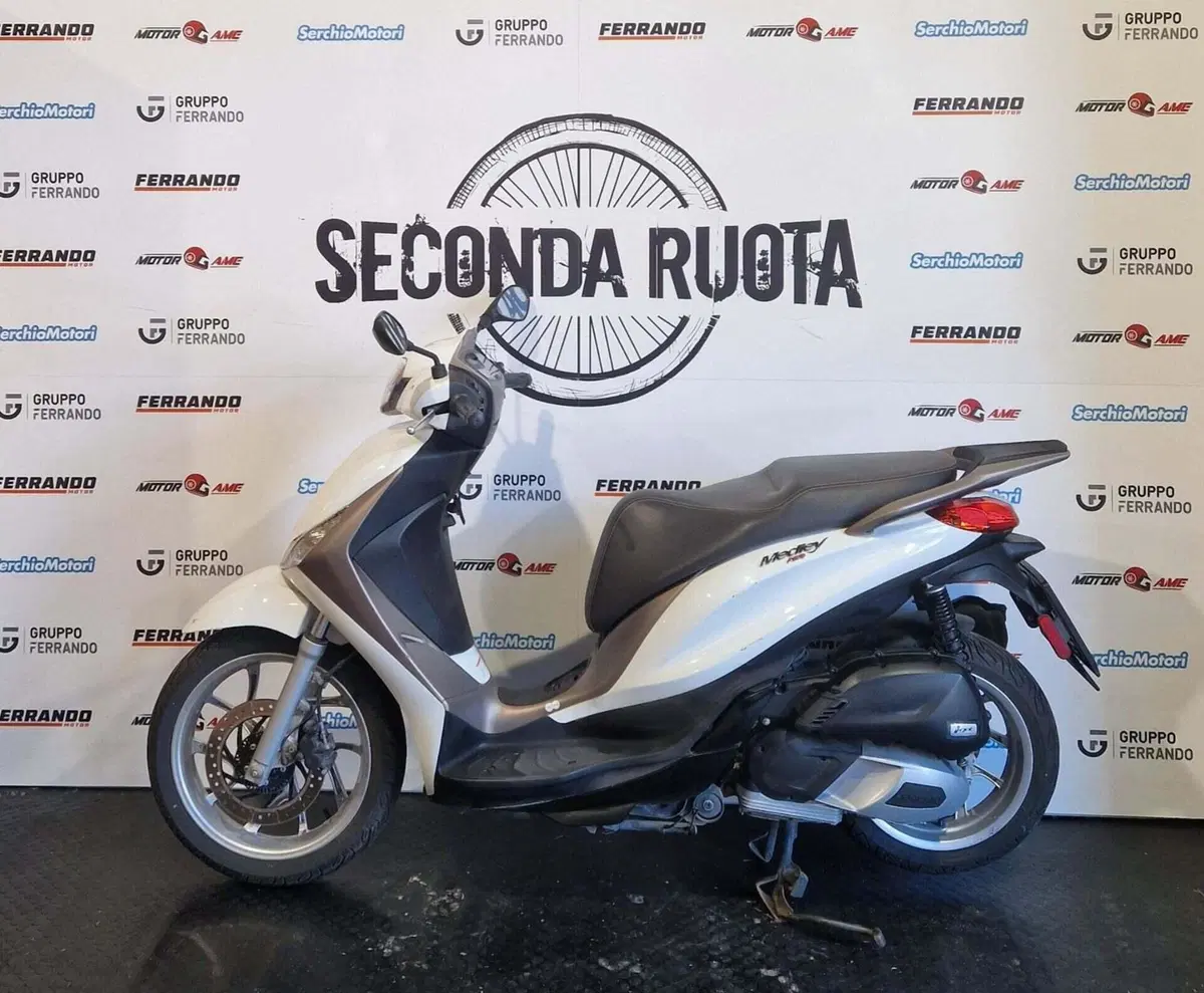 Piaggio Medley 125 ABS (2021 - 24) (2)