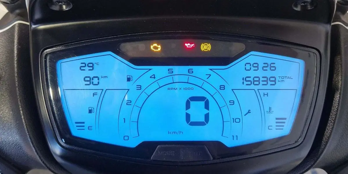 Piaggio Medley 200 S (2025 - 26) (5)