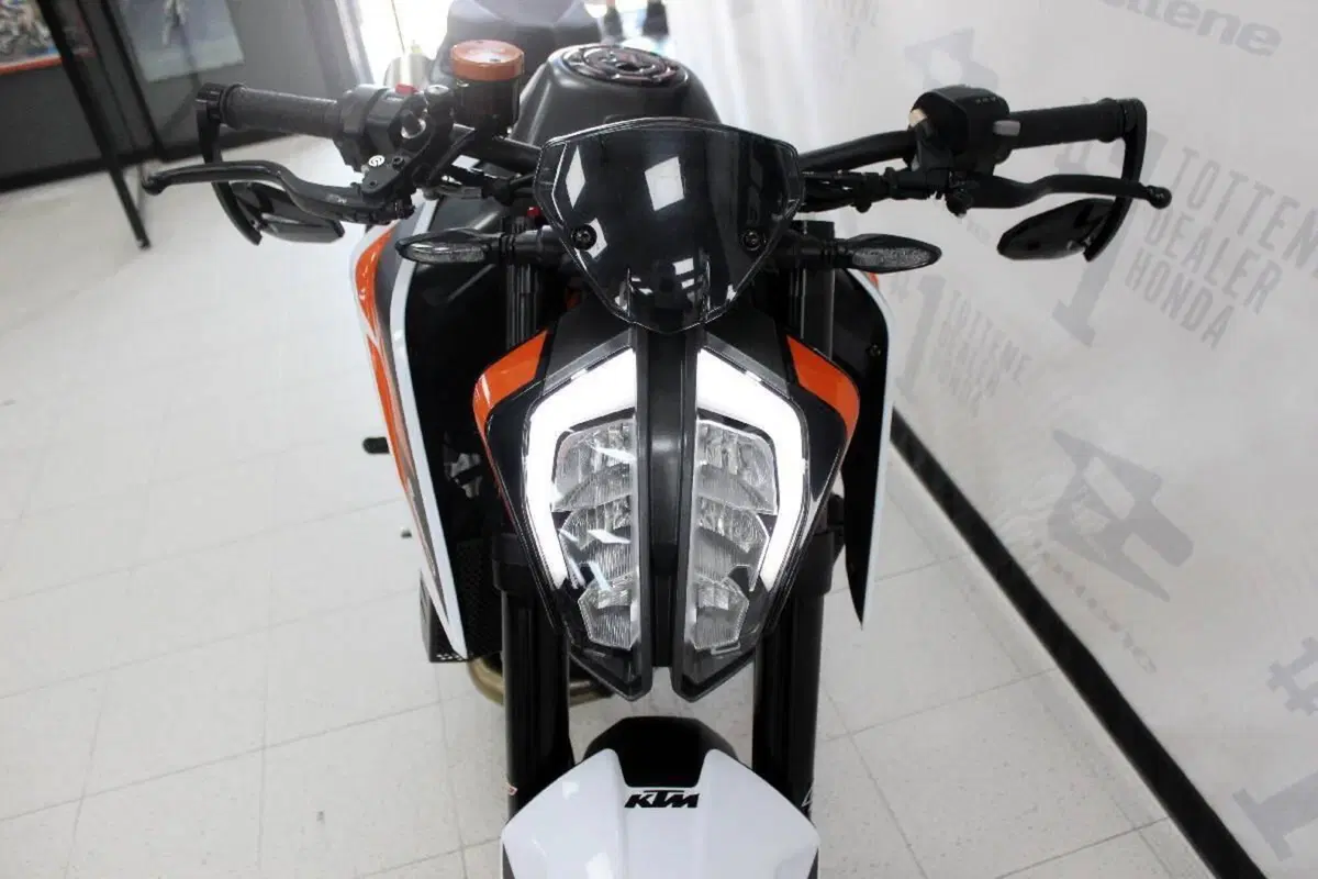KTM 890 Duke R (2020) (4)