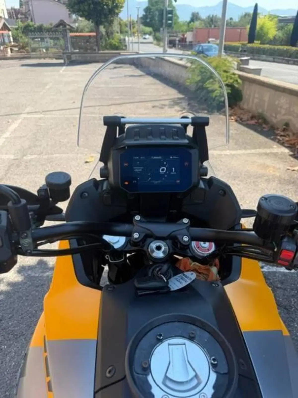 Moto Guzzi Stelvio (2024 - 26) (9)