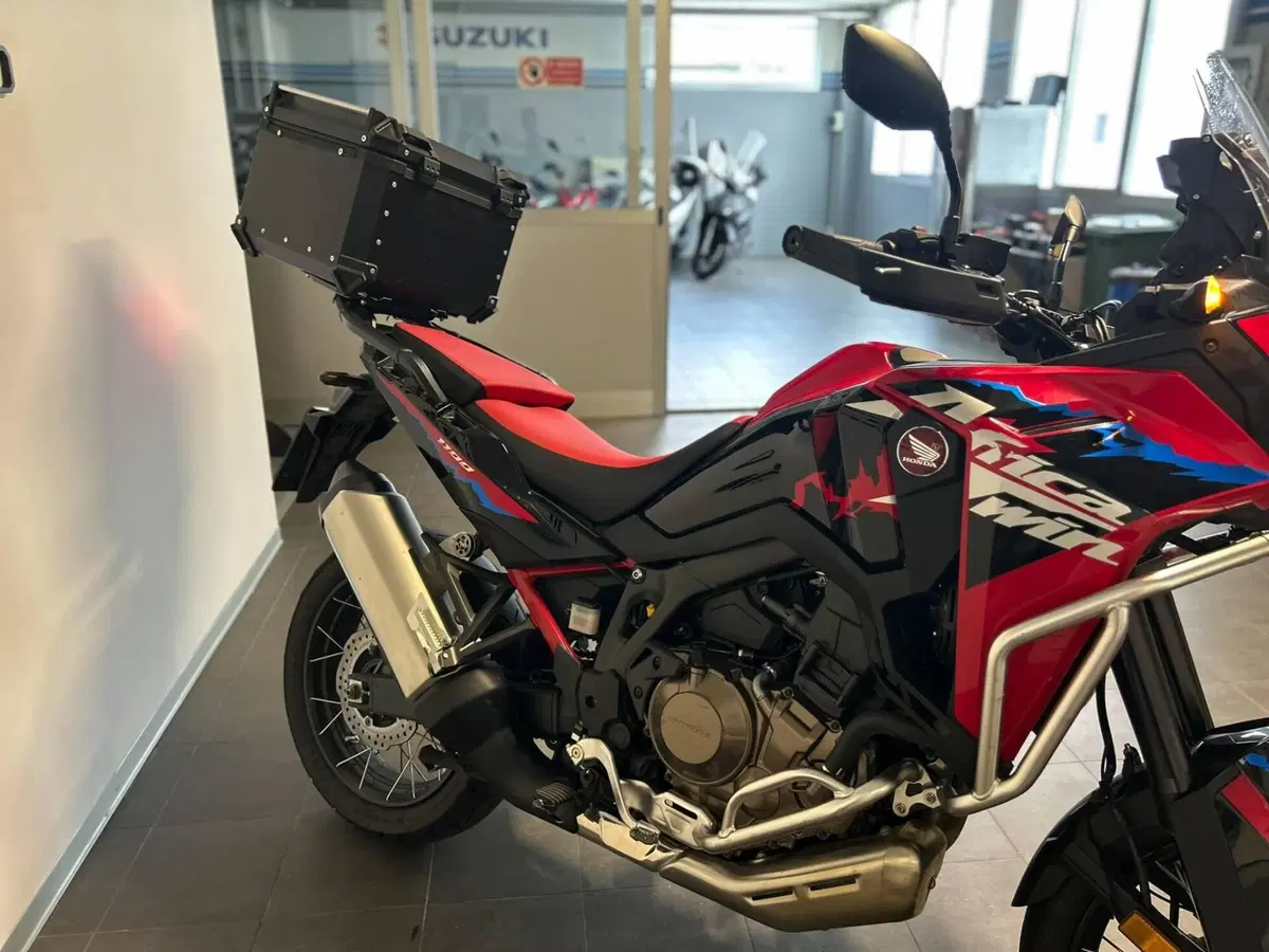 Honda Africa Twin CRF 1100L ES (2024 - 26) (11)