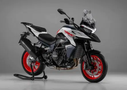 Benelli TRK 902 in arrivo a luglio in due versioni! E che prezzo! 