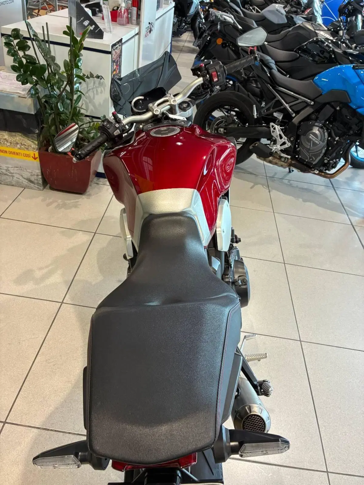Honda CB 1000 R + Neo Sport Cafè (2019 - 20) (7)