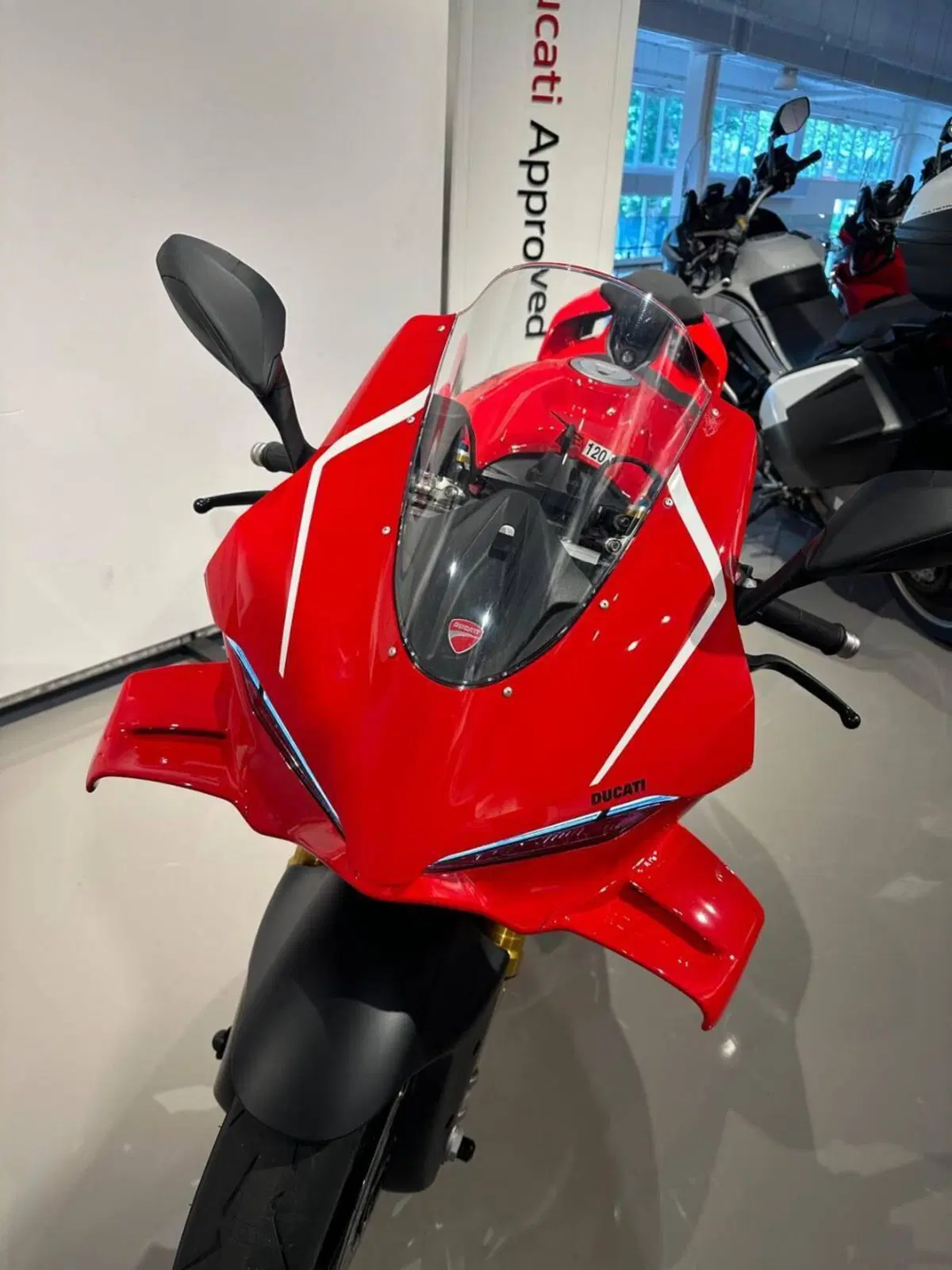 Ducati Panigale V4 S 100 (2026) (5)