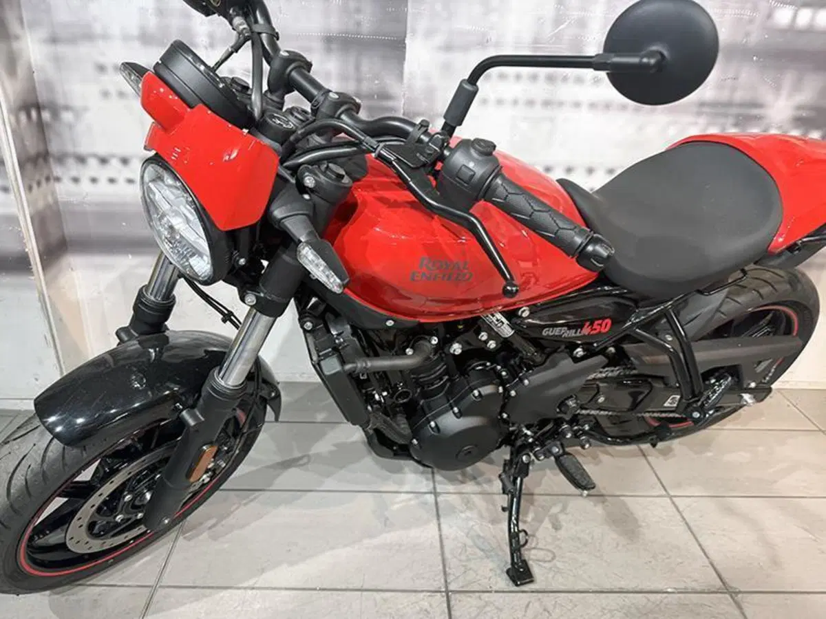 Royal Enfield Guerrilla 450 (2024 - 26) (3)