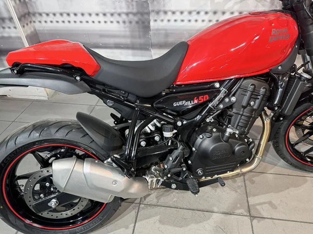 Royal Enfield Guerrilla 450 (2024 - 26) (5)