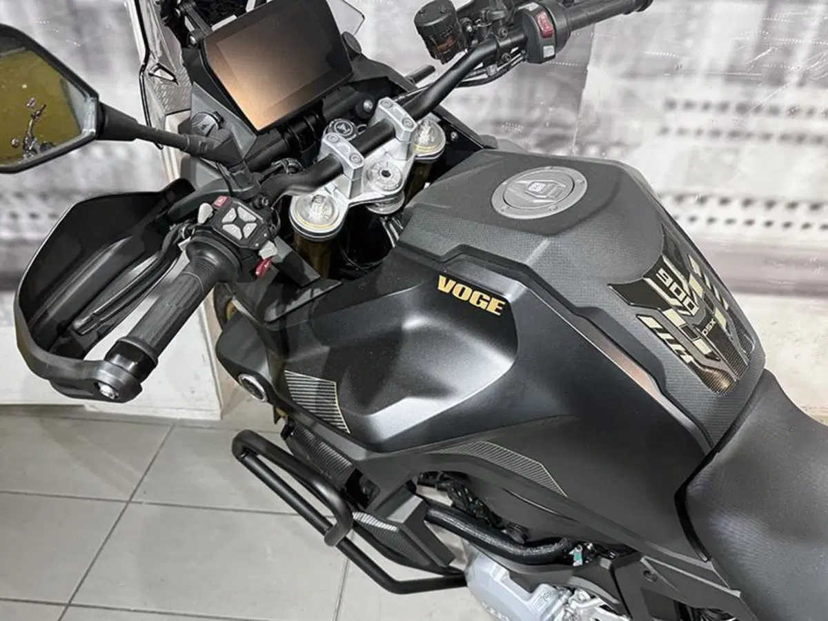 Voge Valico 900DSX (2024 - 26) (9)