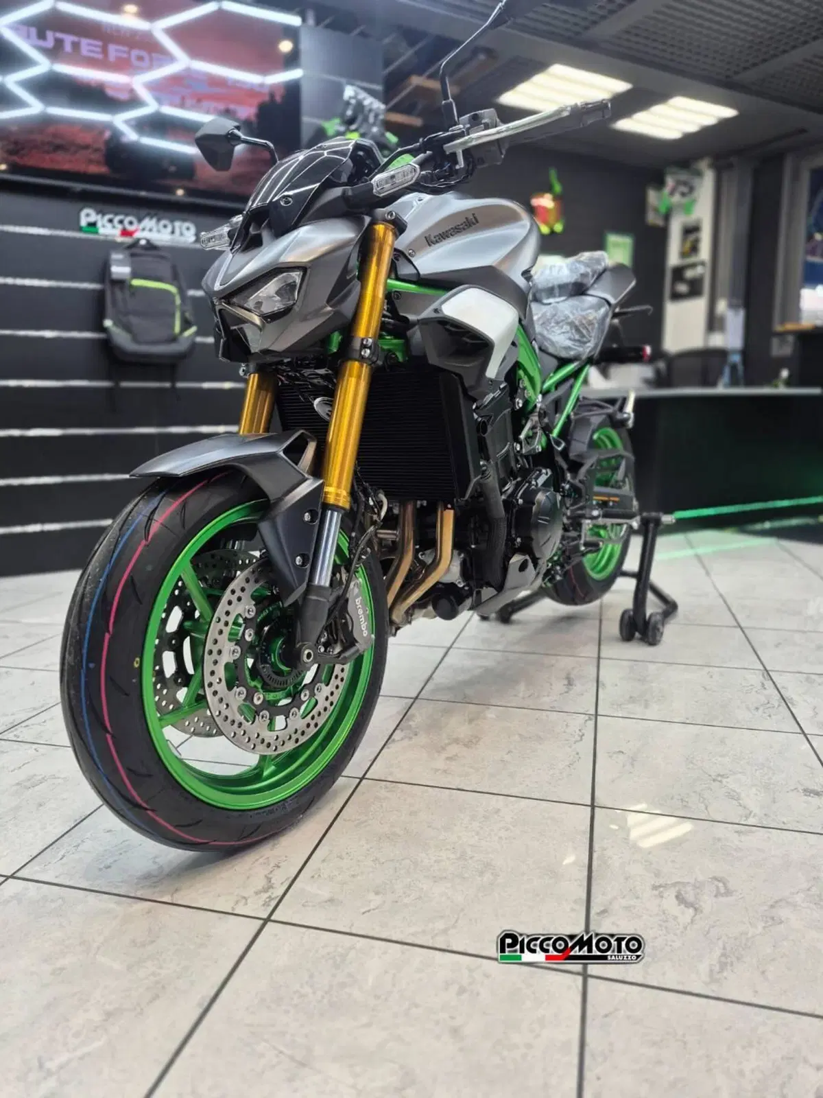 Kawasaki Z 900 SE (2025 - 26) (9)