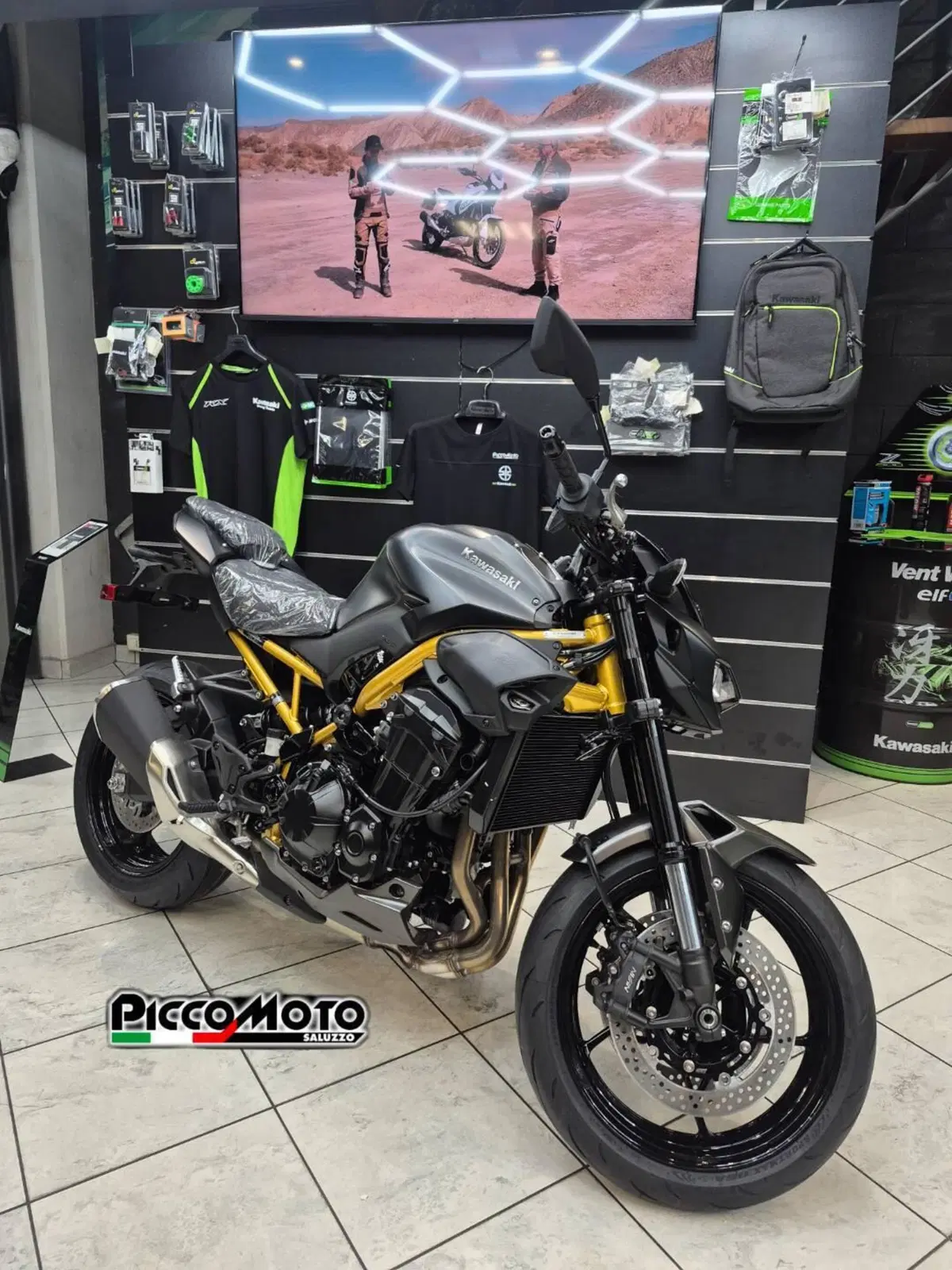 Kawasaki Z 900 A2 (2025 - 26) (12)