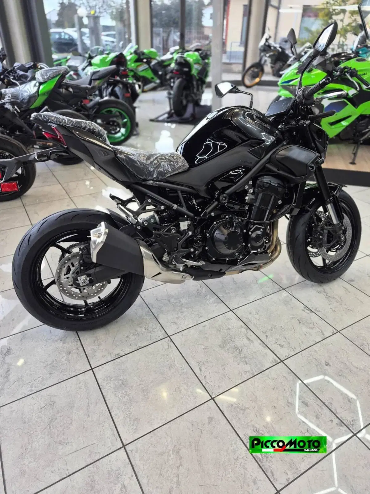 Kawasaki Z 900 A2 (2025 - 26) (18)