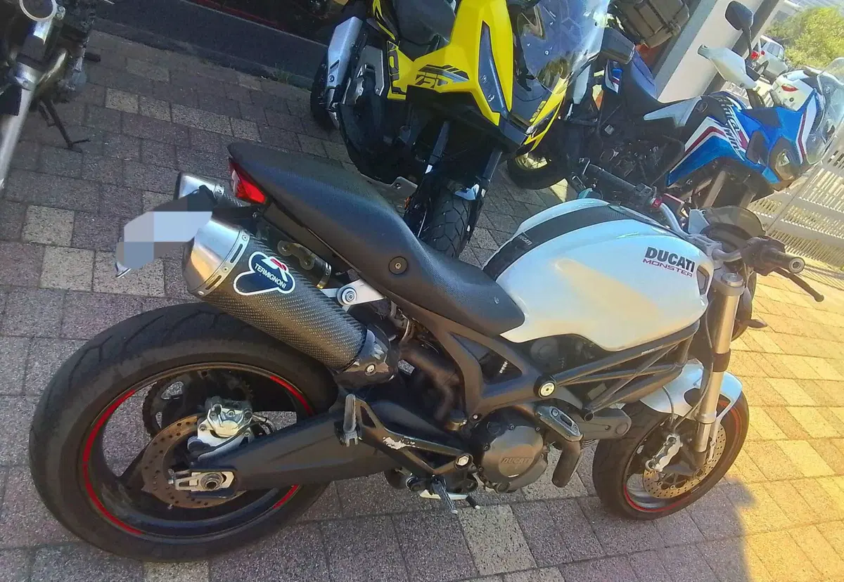 Ducati Monster 696 (2008 - 13) (13)
