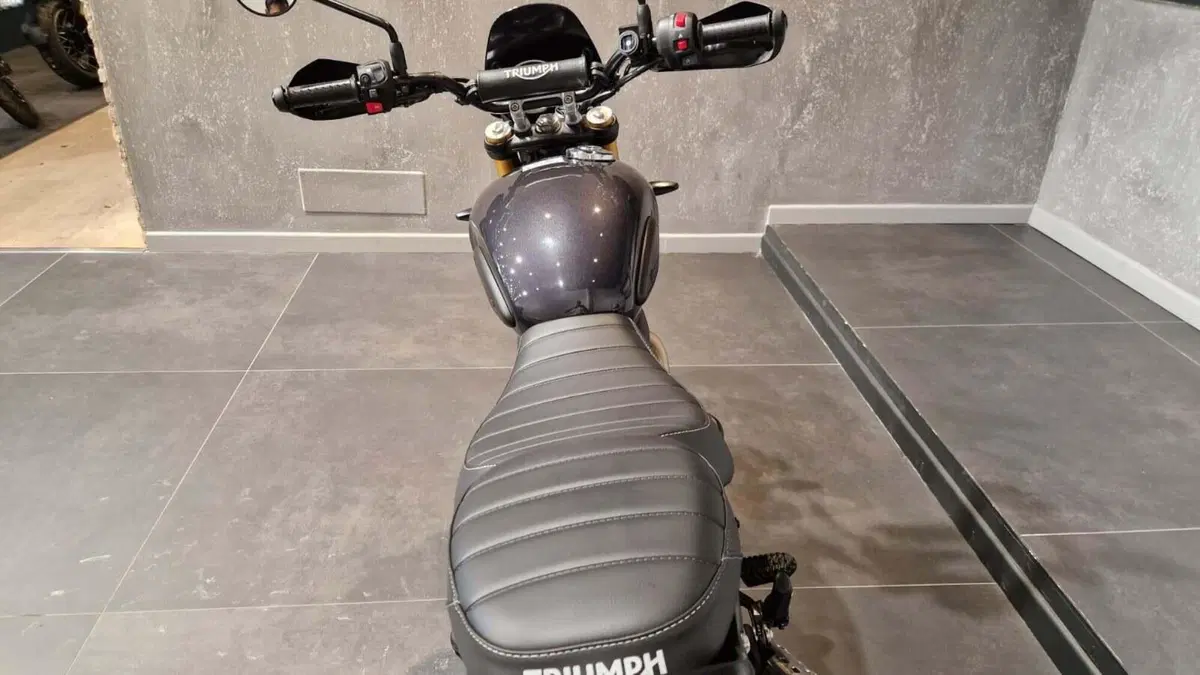 Triumph Scrambler 400 XC (2025 - 26) (11)