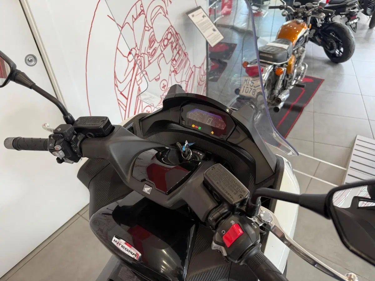 Honda Integra 750 DCT (2018 - 20) (8)