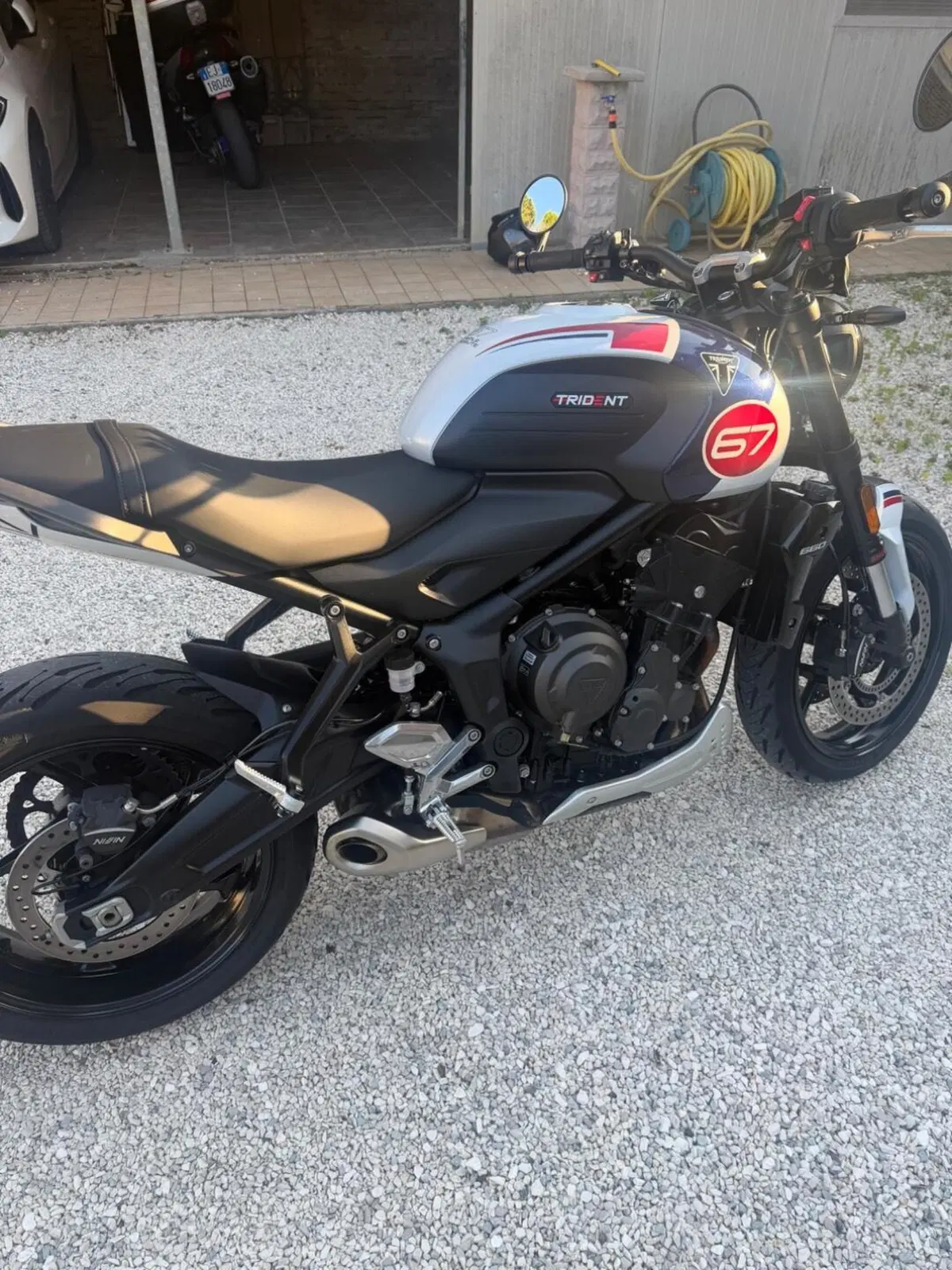 Triumph Trident 660 Triple Tribute Edition (2024) (2)