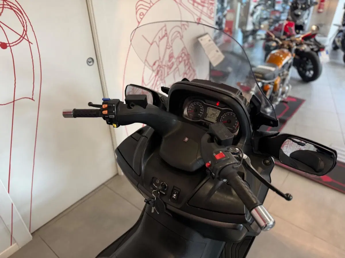 Suzuki Burgman AN 650 Executive (2017 - 20) (8)