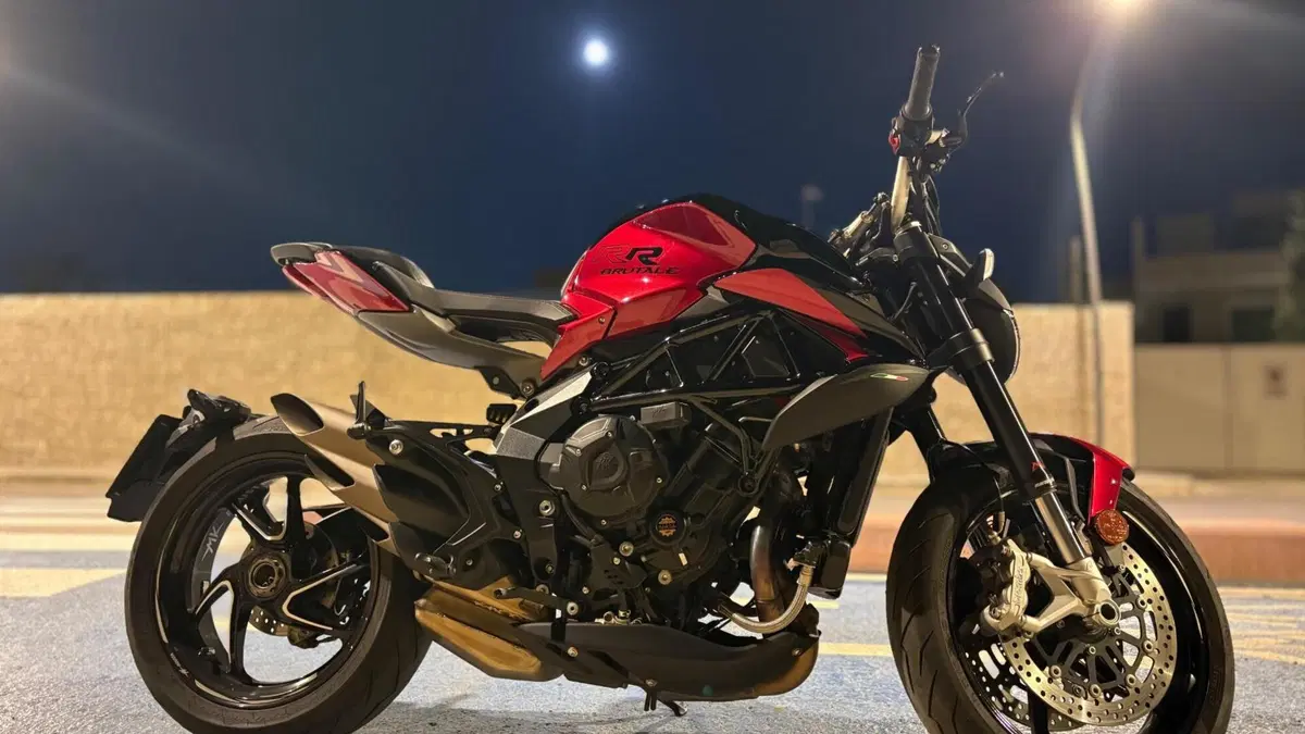 MV Agusta Brutale 800 RR (2021 - 25) (2)
