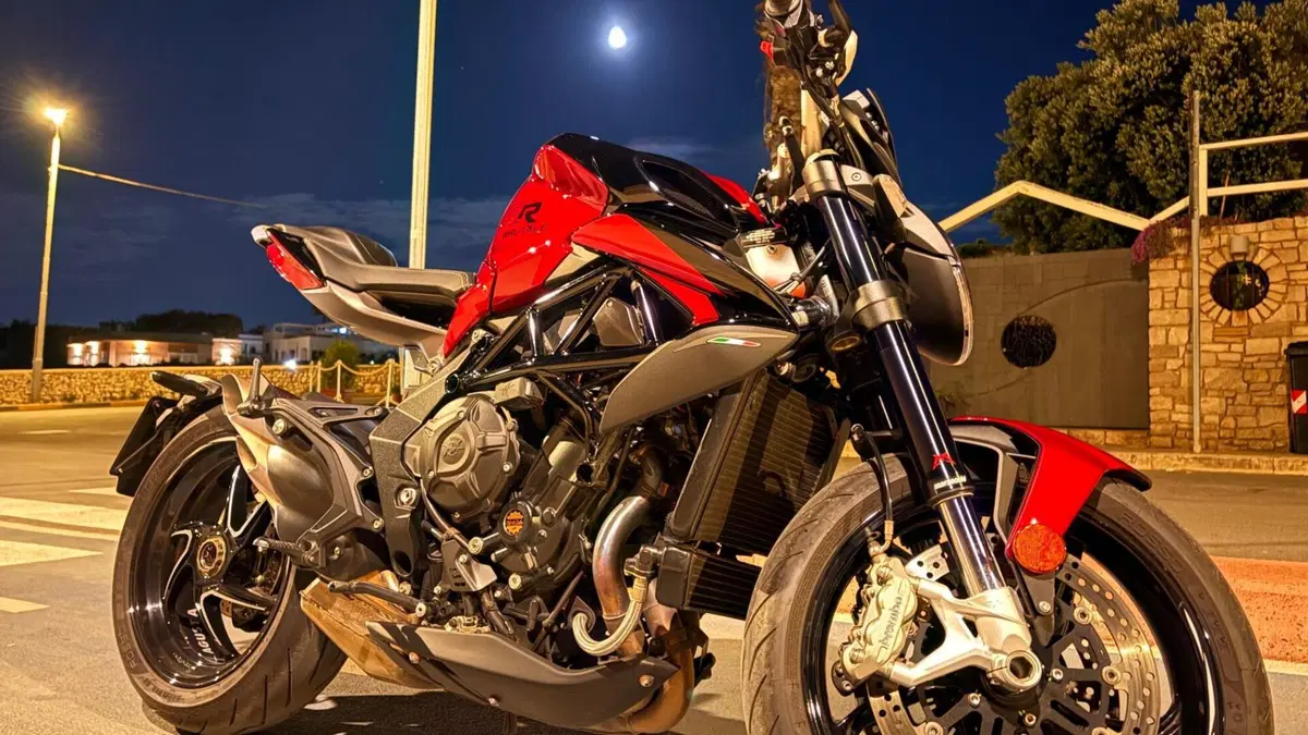 MV Agusta Brutale 800 RR (2021 - 25) (3)