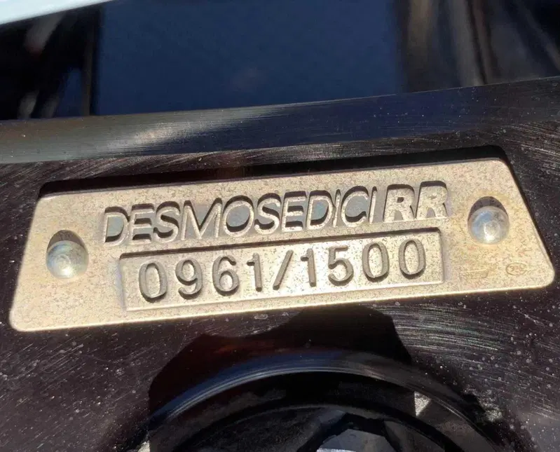 &egrave; la numero 961