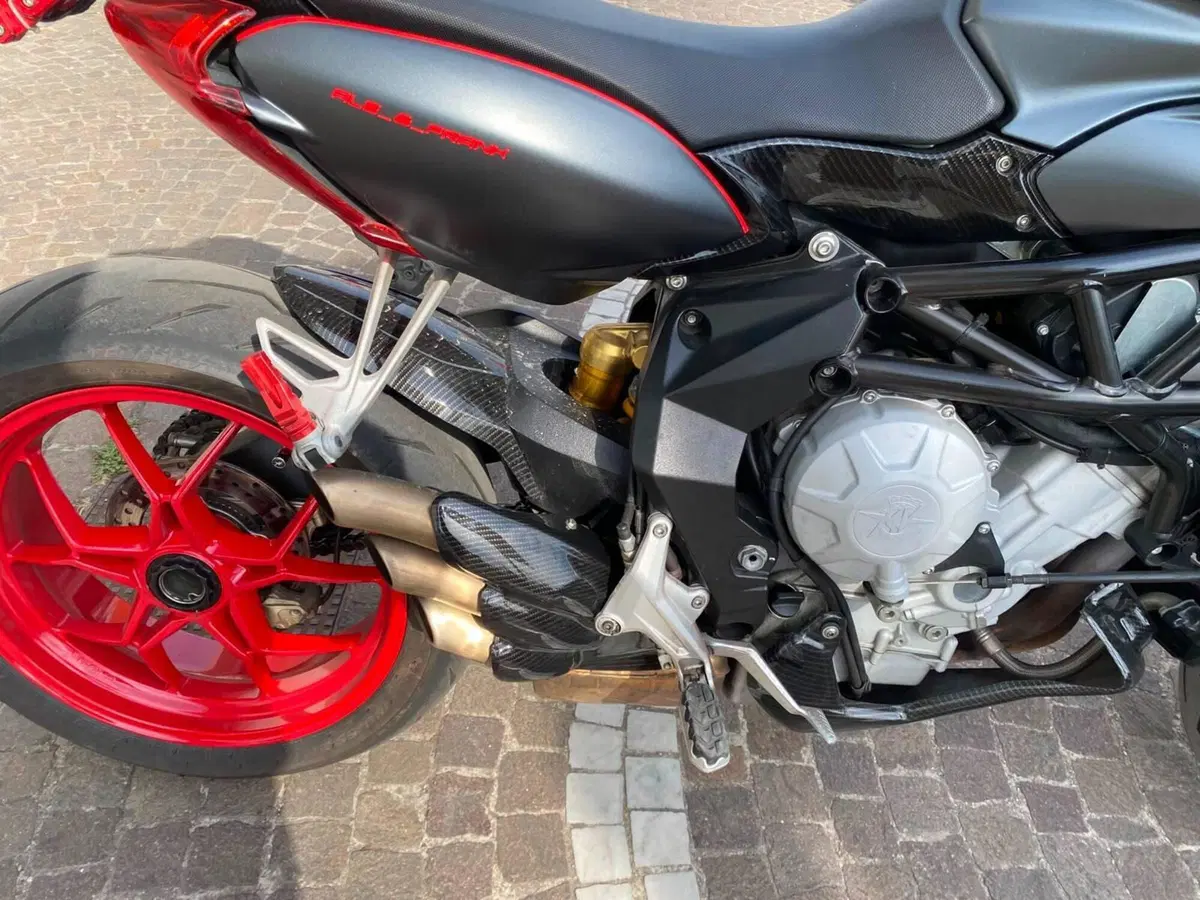 MV Agusta Rivale 800 EAS (2013 -15) (5)