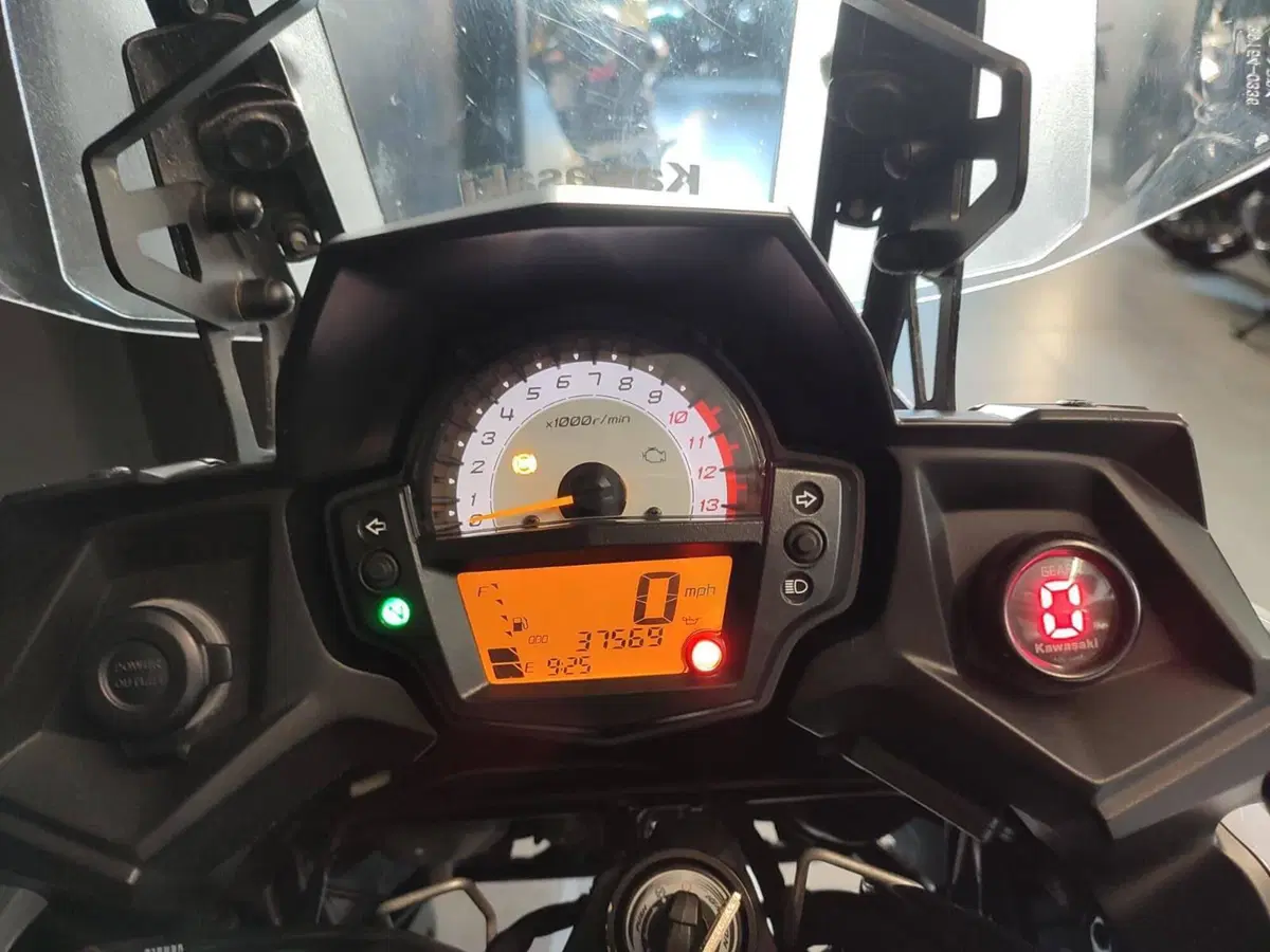 Kawasaki Versys 650 Tourer Plus (2017 - 20) (4)