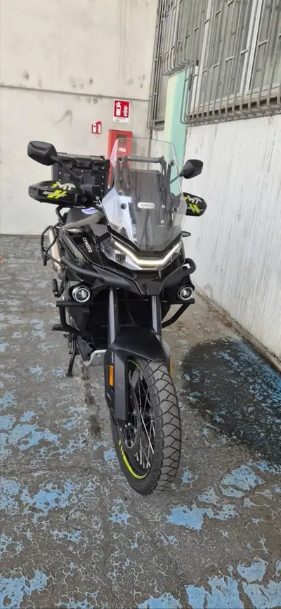 CFMOTO 800MT Explore (2023 - 26) usata