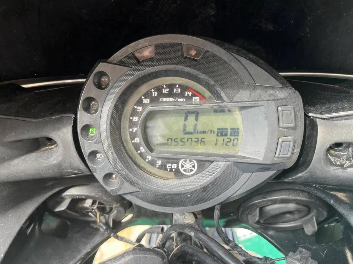 Yamaha FZ6 Fazer (2004 - 07) (4)