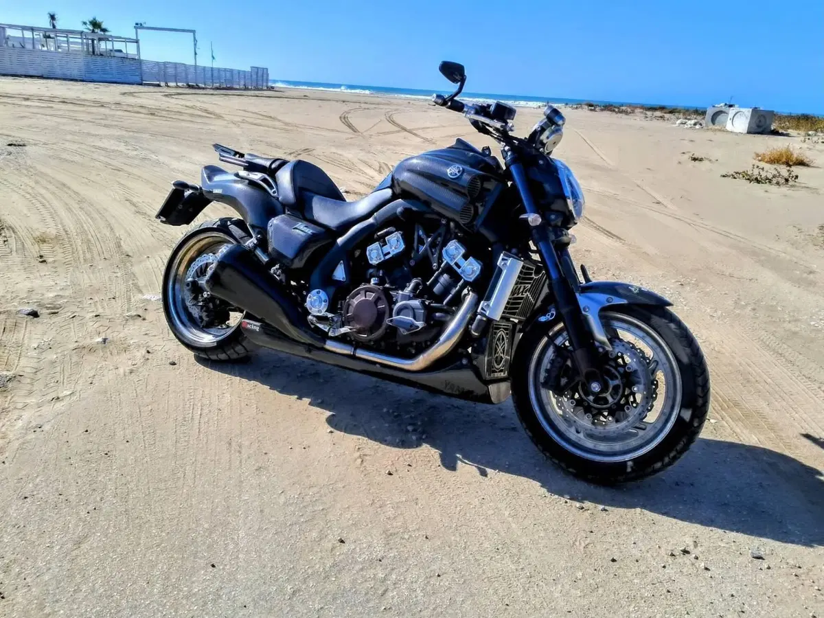 Yamaha VMAX (2008 - 17)