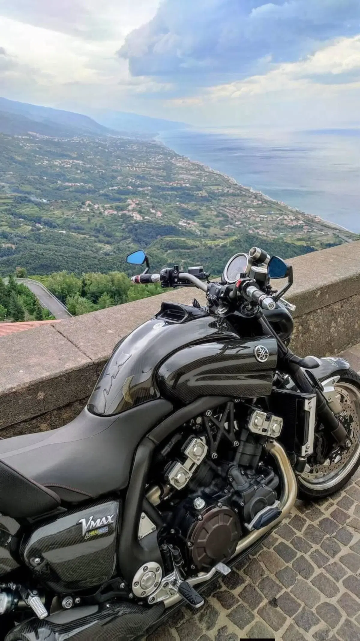 Yamaha VMAX (2008 - 17) (4)
