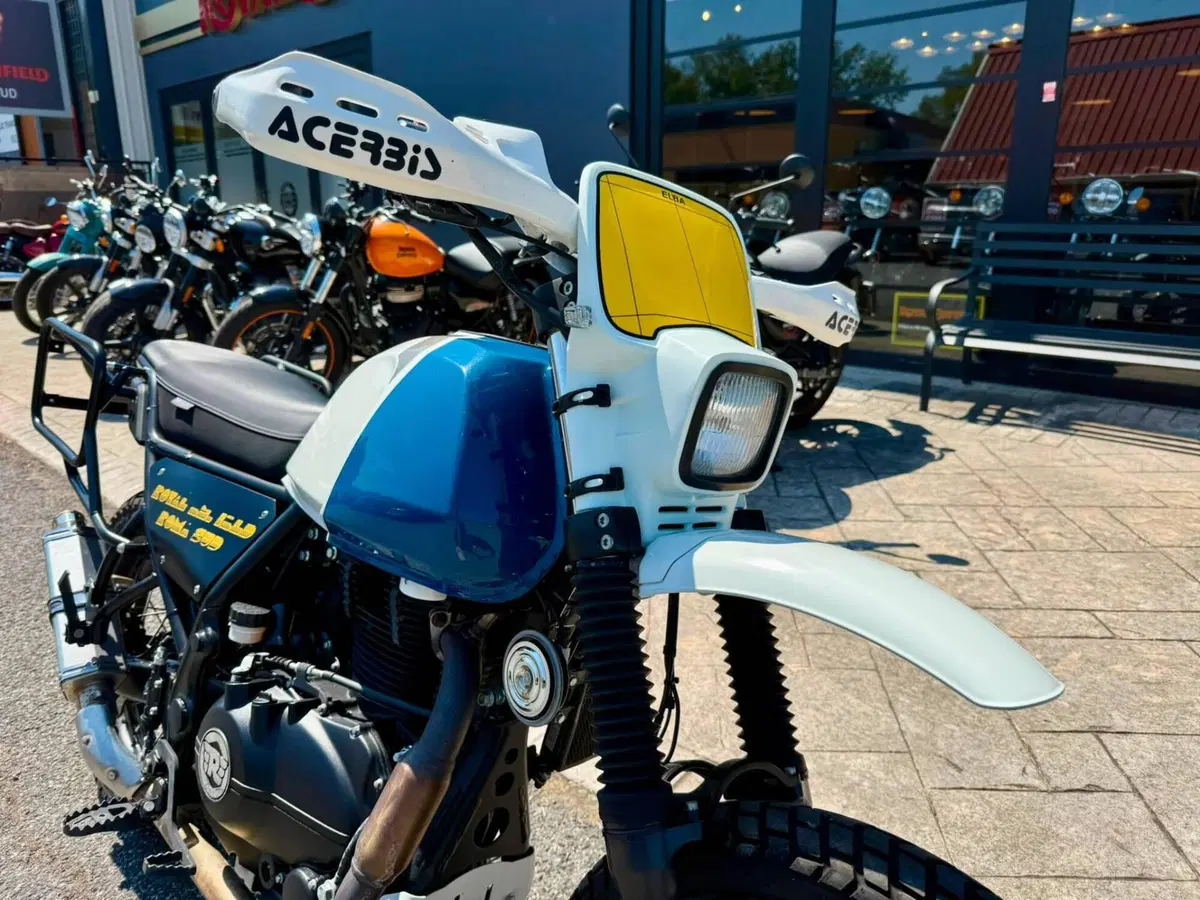 Royal Enfield Himalayan 411 (2021 - 24) (2)