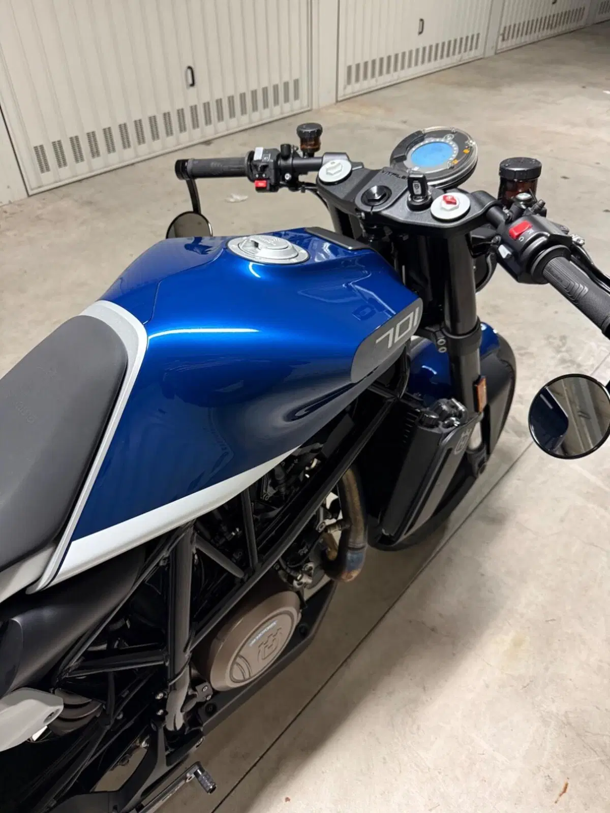 Husqvarna Vitpilen 701 (2020) (2)