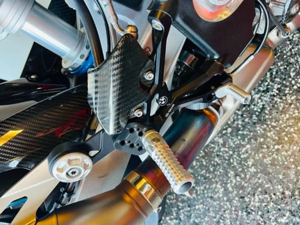 Bmw M 1000 RR (2023 - 24) (9)